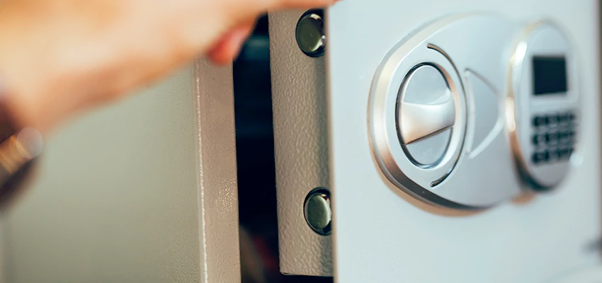 Fingerprint Safe Openers in Crestline, CA
