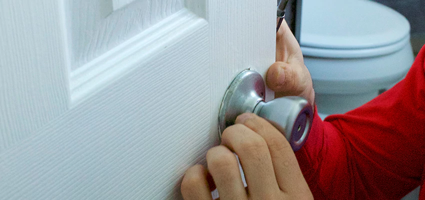 Vintage Door Knob Replacement in Crestline, CA